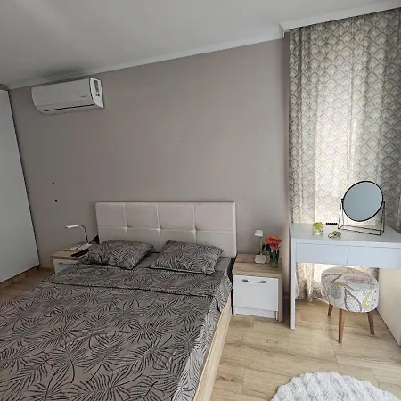 Infinity Free Private Parking Apartmán